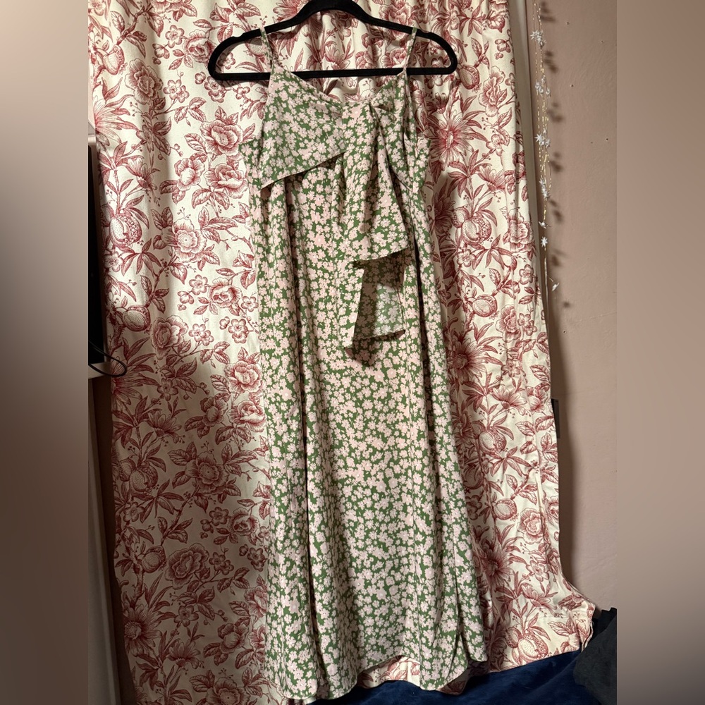 Floral Green Maxi Dress